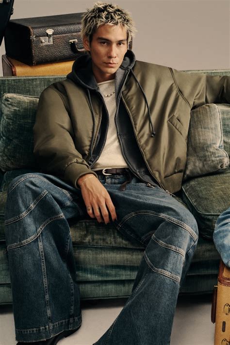 Layered in Nostalgia: Zara Drops a New Era of Mens。